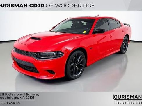 Used 2023 Dodge Charger R/T w/ Blacktop Package image 3