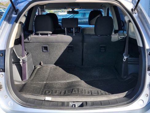Used 2016 Mitsubishi Outlander SE AWD/4WD image 29
