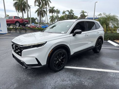 Used 2023 Honda CR-V Sport image 4