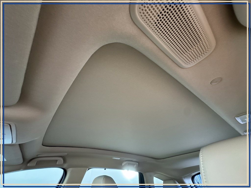 Used 2025 Acura MDX w/ Technology Package FWD image 23