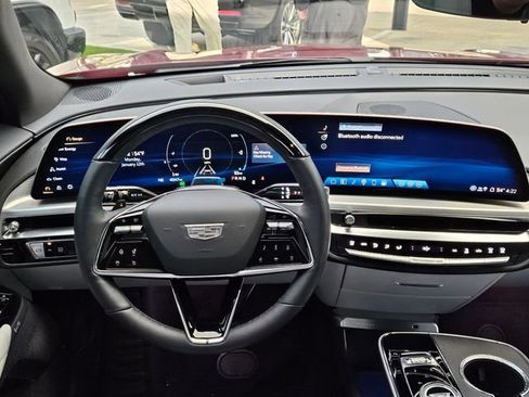 New 2025 Cadillac Lyriq Sport image 10