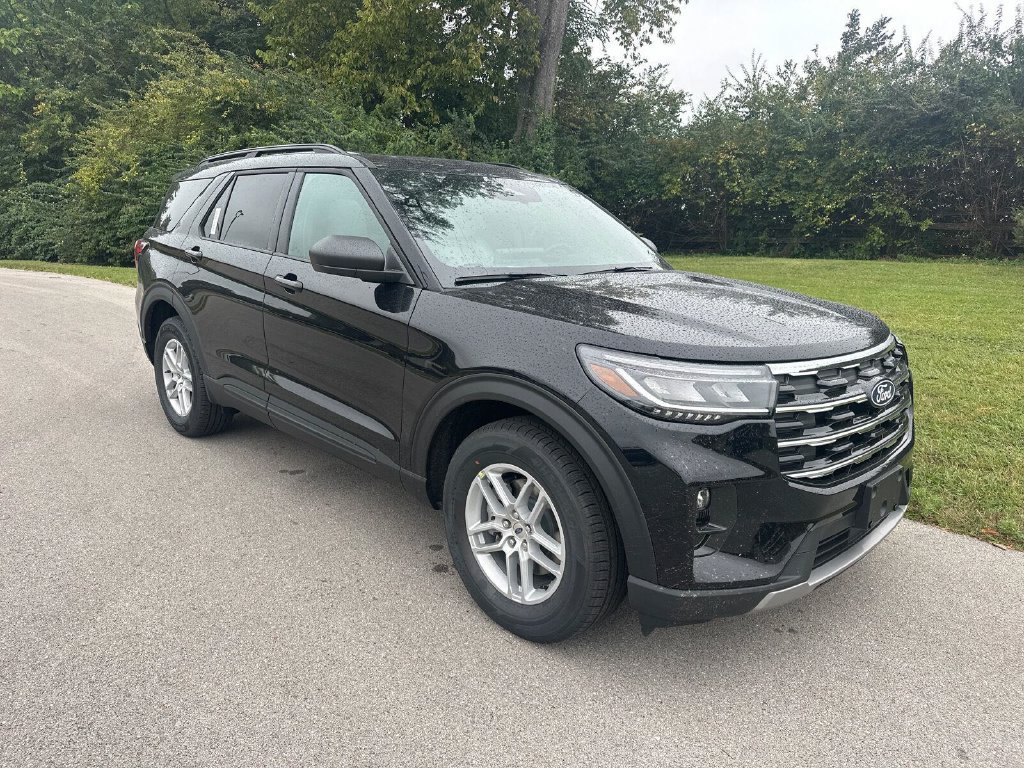 New 2027 Ford Explorer Active w/ Active Comfort Package AWD/4WD image 1