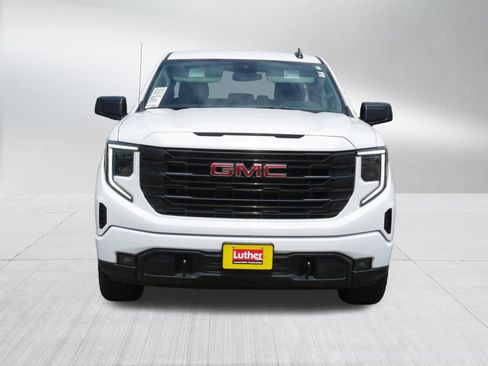 Used 2023 GMC Sierra 1500 Elevation w/ X31 Off-Road Package AWD/4WD image 2