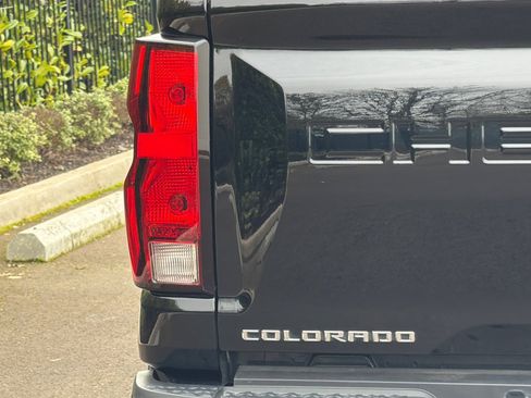 Used 2024 Chevrolet Colorado Trail Boss w/ Advanced Trailering Package image 27