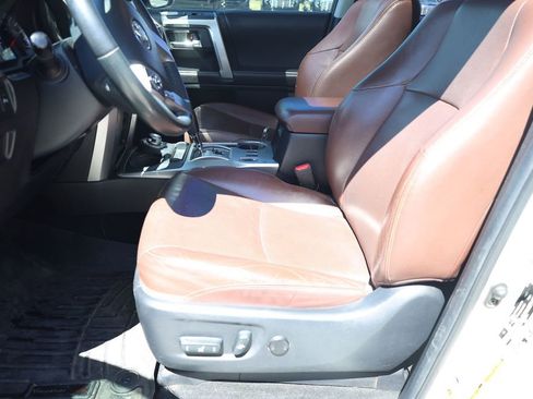 Used 2014 Toyota 4Runner Limited AWD/4WD image 11