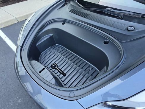 Used 2022 Tesla Model 3 Long Range AWD/4WD image 61