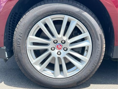 Used 2017 Jaguar F-PACE Prestige AWD/4WD image 30