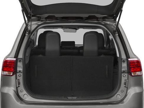 Used 2018 Mitsubishi Outlander LE image 15