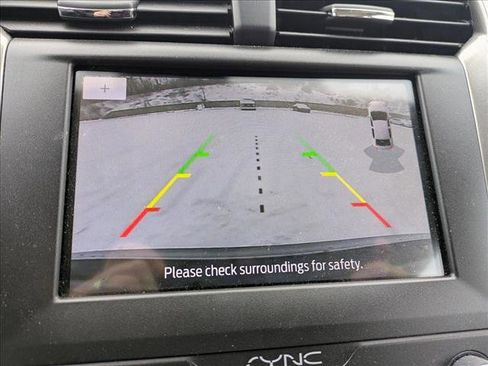 Used 2020 Ford Fusion SE image 14