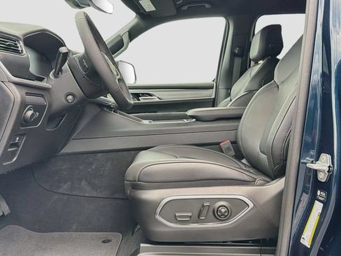 New 2026 Jeep Grand Wagoneer 4WD image 20