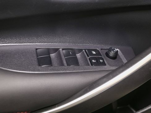 Used 2023 Toyota Corolla SE w/ Carpet Mat Package (TMS) FWD image 41
