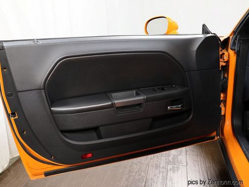 Used 2014 Dodge Challenger R/T Plus image 36