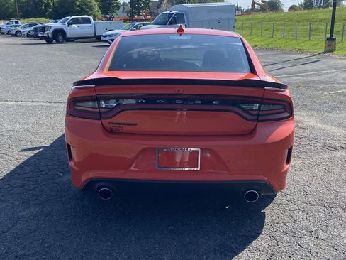 Used 2019 Dodge Charger Scat Pack RWD image 5