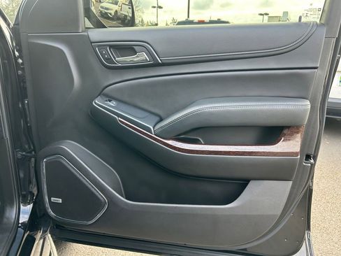 Used 2019 GMC Yukon SLT image 25