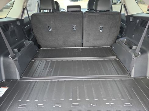 New 2026 Kia Sorento S image 15