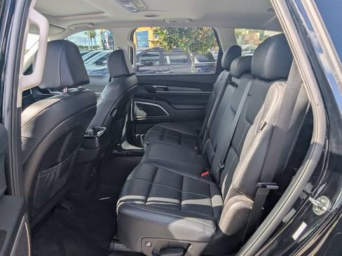 Certified 2024 Kia Telluride EX FWD image 14