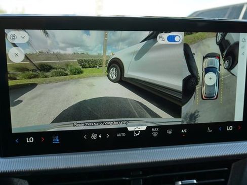 New 2026 Ford Explorer Platinum image 11