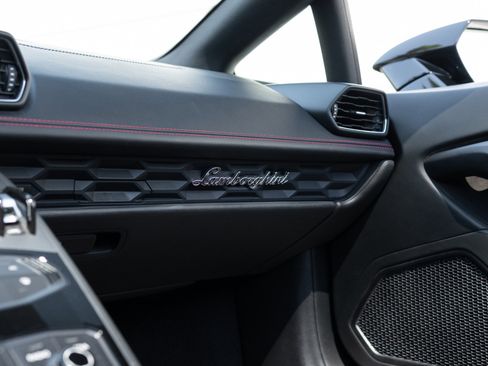 Used 2017 Lamborghini Huracan LP 610-4 image 43