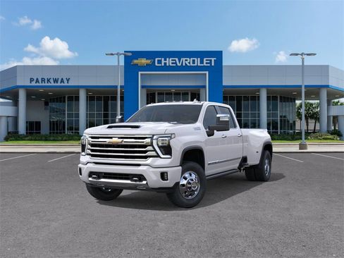 New 2025 Chevrolet Silverado 3500 High Country w/ High Country Premium Package image 8