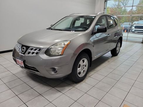 Used 2014 Nissan Rogue S w/ Convenience Package image 3