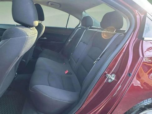 Used 2016 Chevrolet Cruze LT w/ Technology Package image 15