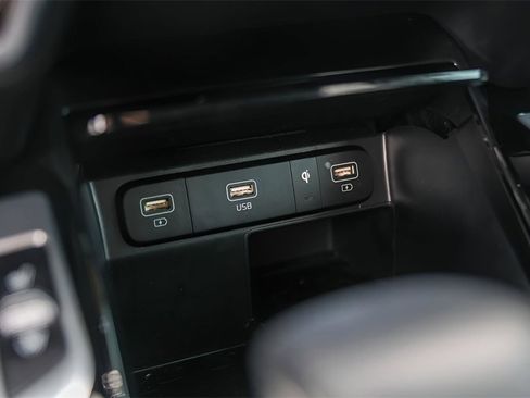 Used 2022 Kia Sorento SX Prestige image 21