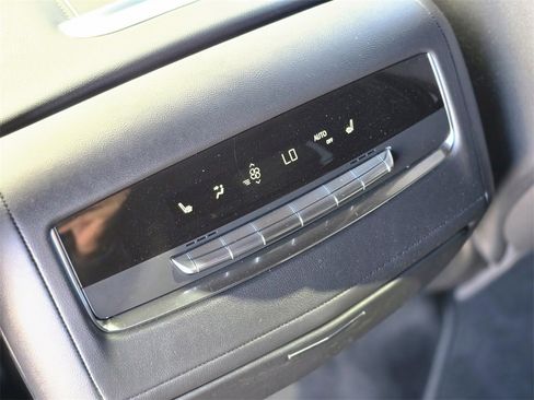 Used 2024 Cadillac Escalade Sport image 15