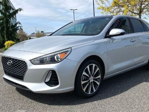 Used 2019 Hyundai Elantra GT w/ Style Package 02 FWD image 5