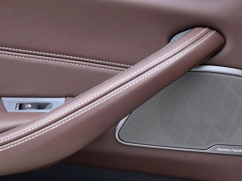 Used 2019 BMW 540i xDrive w/ Executive Package image 20