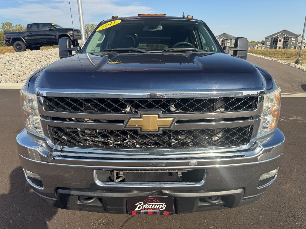 Used 2011 Chevrolet Silverado 3500 LT w/ Interior Plus Package AWD/4WD image 2