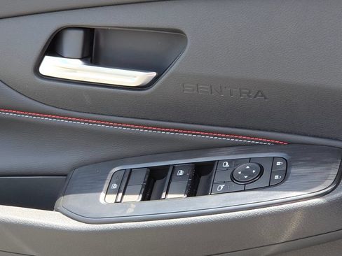 New 2026 Nissan Sentra SR w/ SR Premium Package FWD image 27