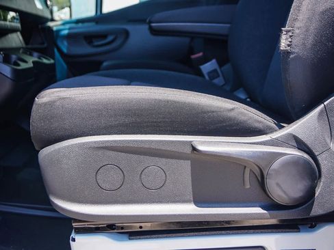 New 2024 Mercedes-Benz eSprinter 170 Cargo image 20