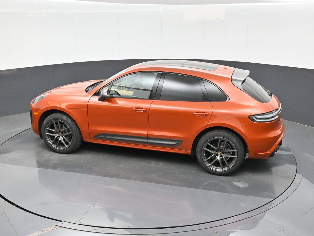 Certified 2024 Porsche Macan Turbo AWD/4WD image 13