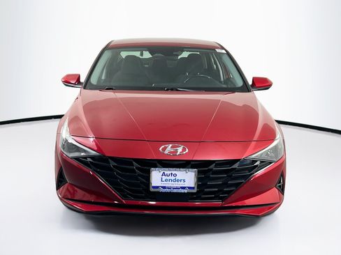 Used 2023 Hyundai Elantra SEL w/ Convenience Package FWD image 2