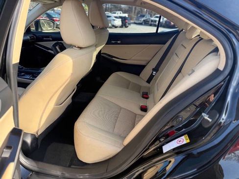 Used 2014 Lexus IS 250 RWD image 10