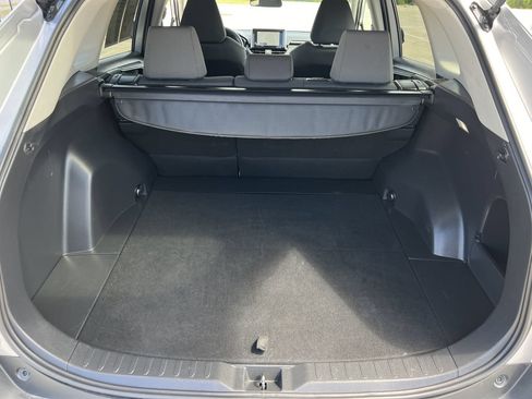 Used 2025 Toyota RAV4 XLE FWD image 23