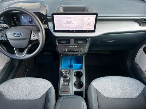 Used 2025 Ford Maverick XLT w/ Equipment Group 302A image 5