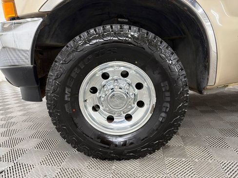 Used 2001 Ford F250 XLT image 10