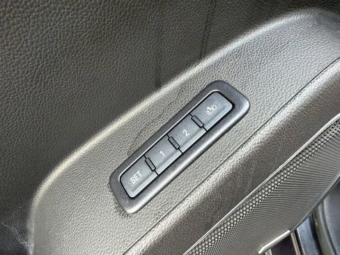 Used 2018 Chevrolet Tahoe Premier AWD/4WD image 20