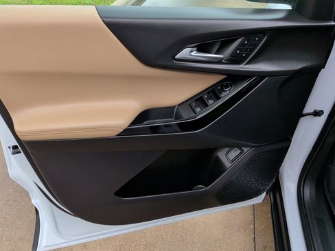 Used 2026 Chevrolet Equinox ACTIV w/ Convenience Package III image 10