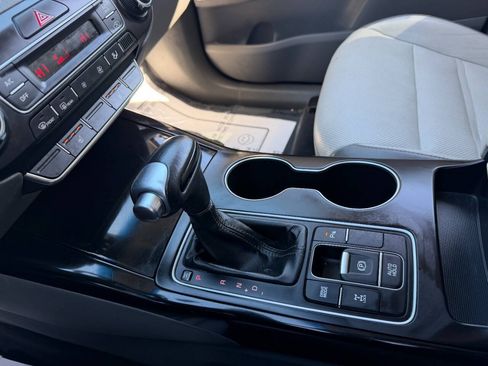 Used 2019 Kia Sorento SX AWD/4WD image 46