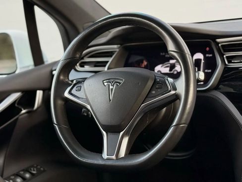 Used 2016 Tesla Model X 75D image 13