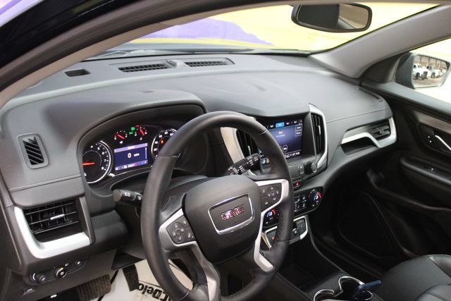 Used 2023 GMC Terrain SLT w/ LPO, Floor Liner Package AWD/4WD image 16