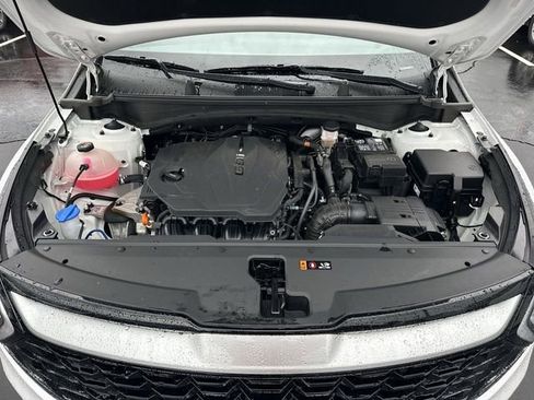 Used 2024 Kia Sportage EX image 29