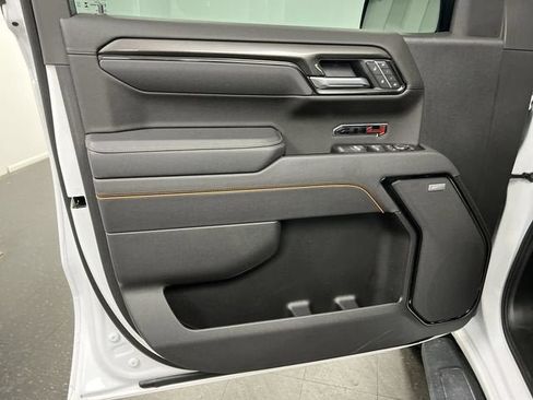 Certified 2025 GMC Sierra 1500 AT4 w/ AT4 Premium Package AWD/4WD image 23