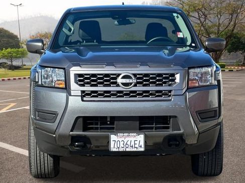Certified 2025 Nissan Frontier SV AWD/4WD image 9