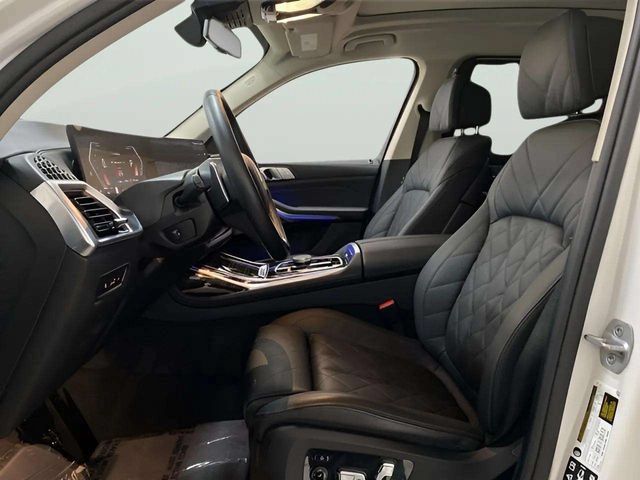 Used 2026 BMW X7 xDrive40i w/ Premium Package AWD/4WD image 48