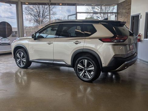 Used 2021 Nissan Rogue Platinum AWD/4WD image 4