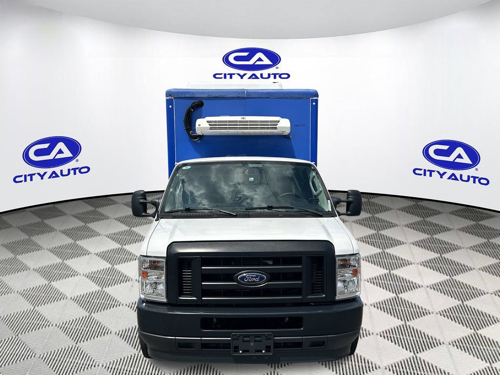 Used 2023 Ford E-350 and Econoline 350 Super Duty w/ Power Windows & Locks Group RWD image 11