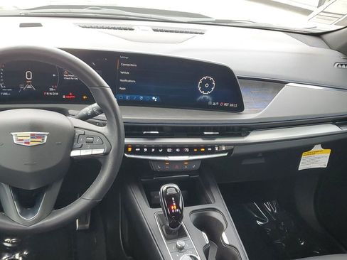 Used 2025 Cadillac XT4 Sport w/ Cold Weather Package FWD image 19